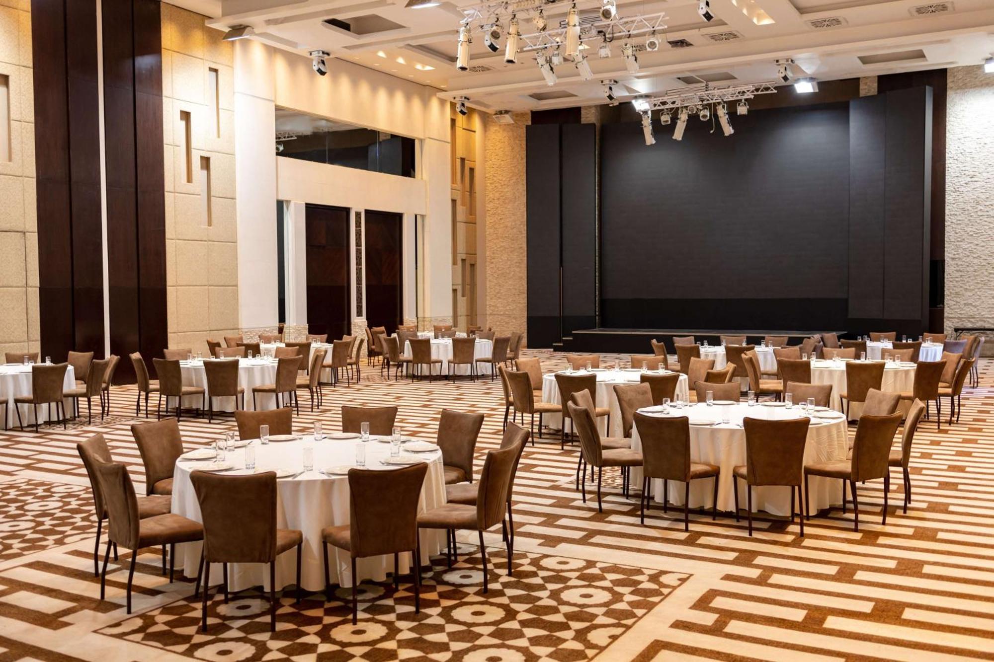 Hyatt Regency Ντουσαμπέ Εξωτερικό φωτογραφία
